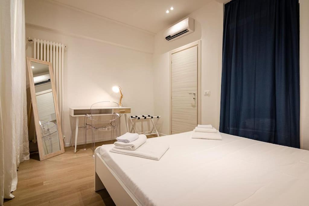 Del Riccio Home, In The Heart Of The City Bolonha Exterior foto